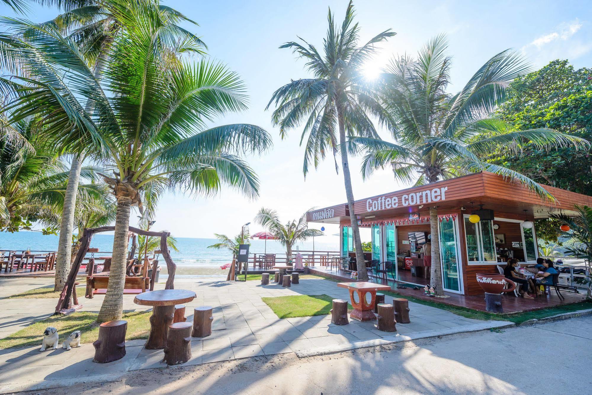 Baansuan Aokhai Beach Resort Mae Phim Bagian luar foto